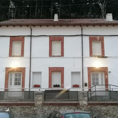 Albergue Cervera De Pisuerga Bagian luar foto