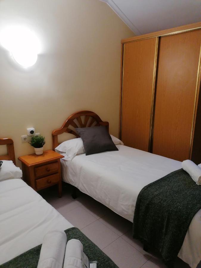 Albergue Cervera De Pisuerga Bagian luar foto