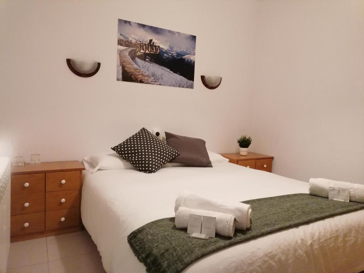 Albergue Cervera De Pisuerga Bagian luar foto